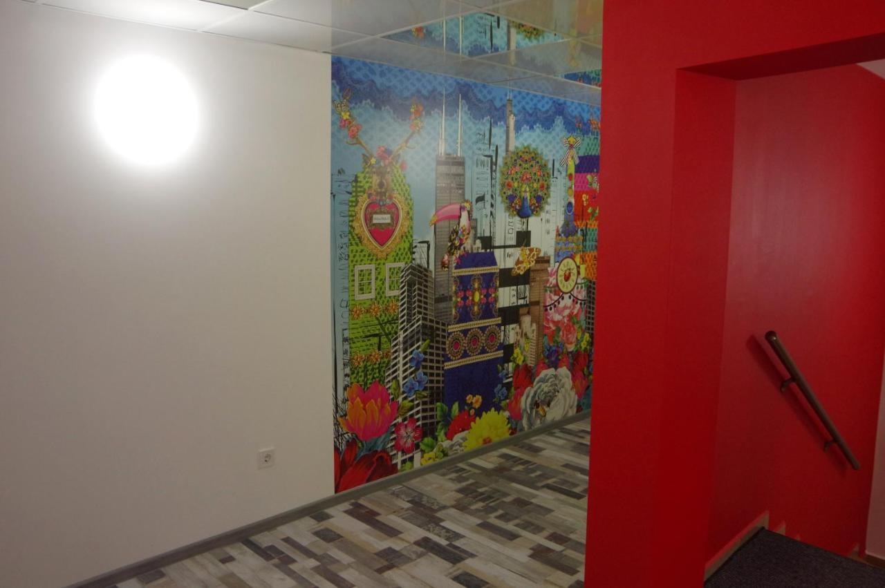 Стаи За Гости "Централ" Фамилни Стаи & Апартаменти Gabrowo Exterior foto
