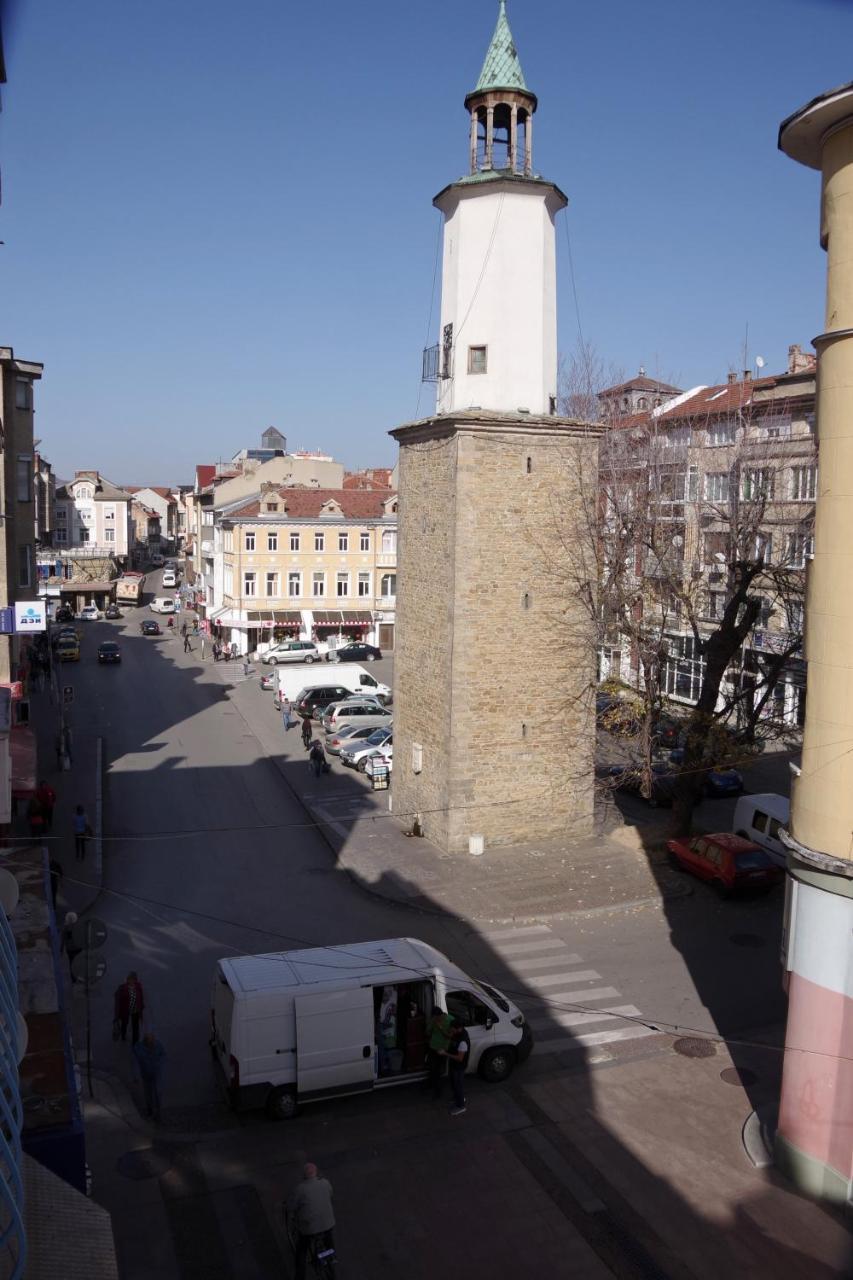 Стаи За Гости "Централ" Фамилни Стаи & Апартаменти Gabrowo Exterior foto
